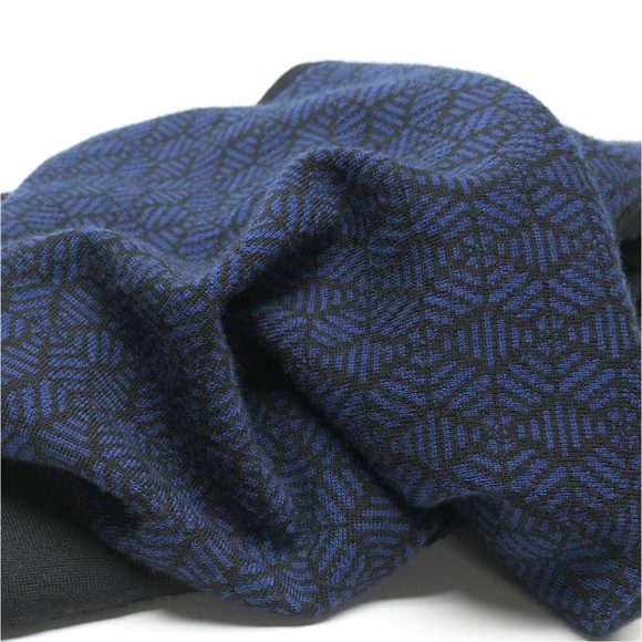 TED BAKER Merino Wool V-Neck Sweater - Picture 8 of 8